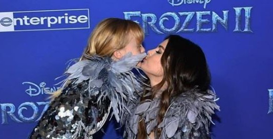 Selena Gómez y su hermanita: la imagen más tierna de la premiere de "Frozen 2"