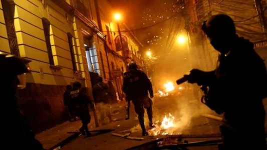 Bolivia: manifestantes quemaron la casa de la hermana de Evo Morales