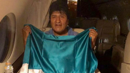 Evo Morales llegó a México como asilado político