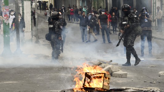 Violentos incidentes en La Paz tras el primer día de Áñez al poder