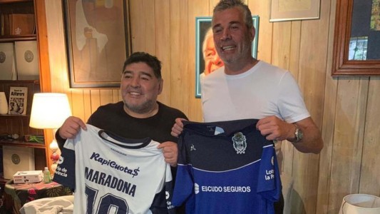 Pellegrino no se presenta en elecciones de Gimnasia: ¿seguirá Maradona como DT?