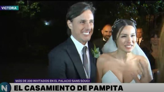 Pampita dio el "sí quiero" con Roberto García Moritán
