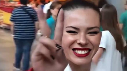 La China Suárez mostró su nuevo look de pelo cortísimo con fotos muy sensuales