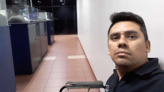 Impiden que el Cónsul boliviano vuele a Buenos Aires