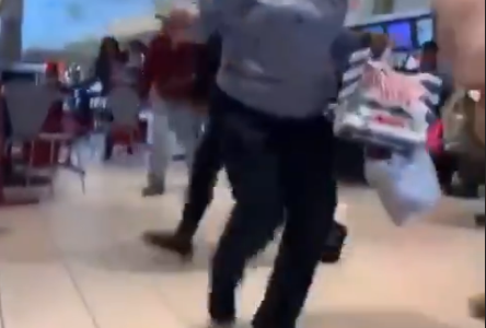 VIDEO: pánico por disparos dentro de un shopping de Atlanta