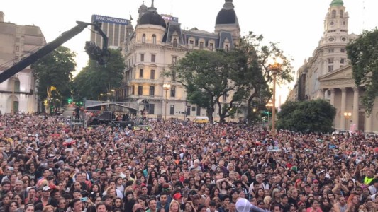Cerca de 400 ciudades cantaron al unísono "Inconsciente colectivo"