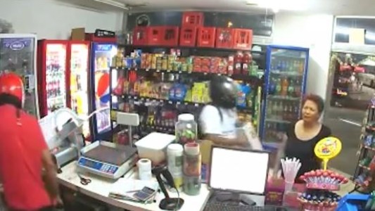 Insólito robo en Tucumán: "Pase nomás mami, estamos robando"