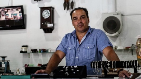 "El Ladrón del Siglo" Vitette quiso presentar su libro en el país pero no lo dejaron