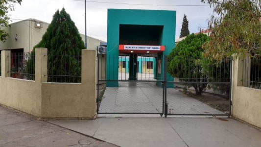 La escuela está en vacaciones, los ladrones no: roban el Ipem 9 dos veces en doce días