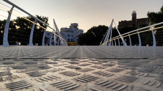 Otra beba quemada en el Puente del Centenario: la familia iniciará acciones legales