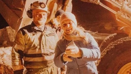 Quedó varada en medio de un camino peligroso y la salvó su cita de Tinder