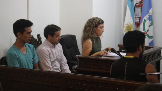 Crimen escalofriante: dos hermanos mataron a su padre, le cortaron la cabeza y se sacaron una selfie