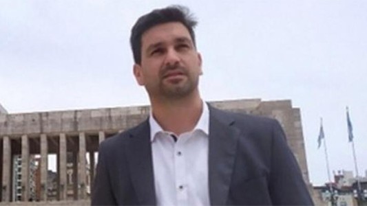 Un abogado donó su salario para que le paguen el sueldo al pediatra comunal