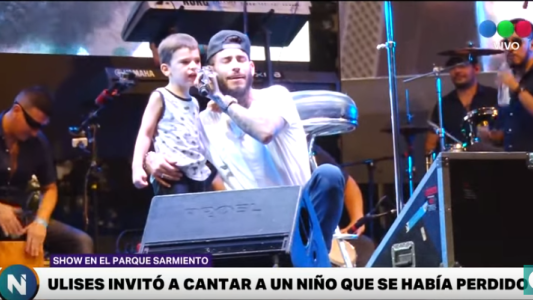 Ulises Bueno cantó junto a un niño que se había perdido