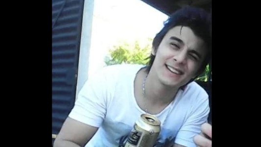 Buscan a un chico de 24 años que cayó al río Paraná, sus amigos no se dieron cuenta