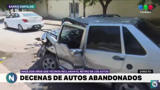 "Cementerio" de autos y malestar de los vecinos en Barrio Empalme