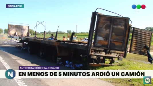 Se prendió fuego un camión en la autopista Córdoba - Rosario