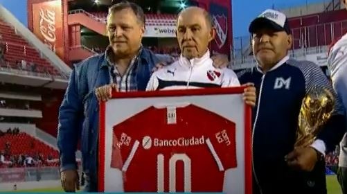 Maradona: "El Bocha fue mi maestro"