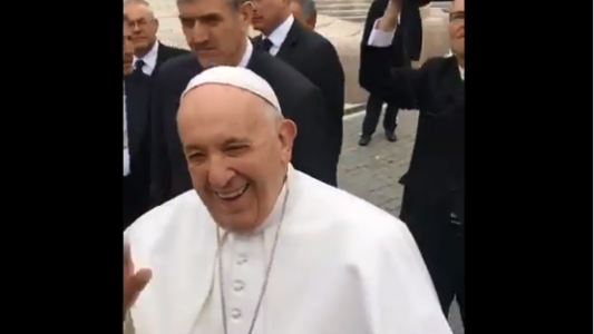 Explota Twitter: cargadas a Rosario Central por el Papa Francisco. Mirá el video.