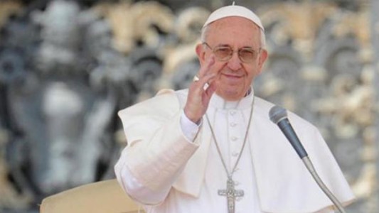 El Papa Francisco canceló una misa a causa de un resfrío