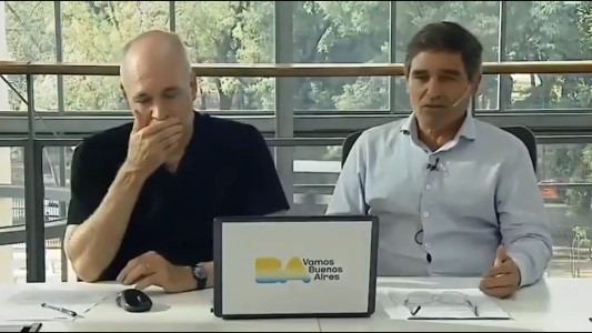 Estornudo y error de Rodríguez Larreta en plena conferencia de prensa