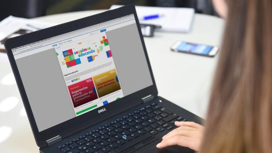 Suspensión de clases por coronavirus: se evalúa "modificar el calendario escolar"