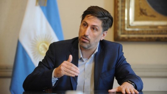 El Gobierno analiza extender la suspensión de clases presenciales