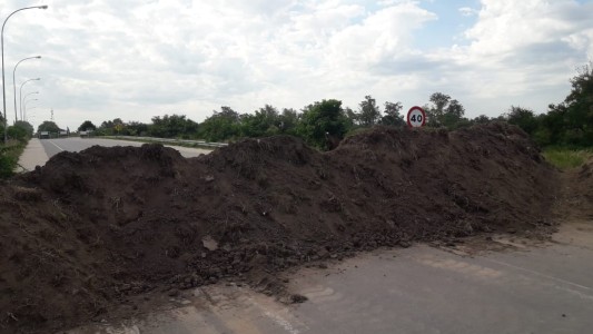 Bloquearon la conexión entre Río Segundo y Pilar