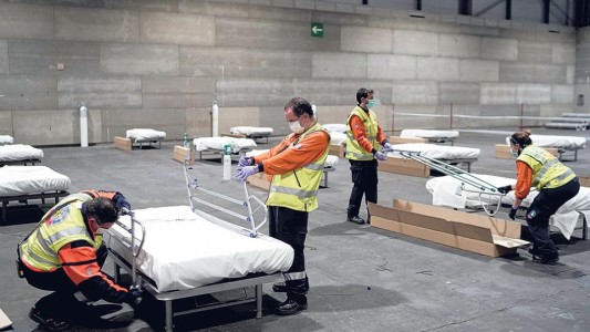 El coronavirus no da tregua en España: más de 700 muertos en 24 horas