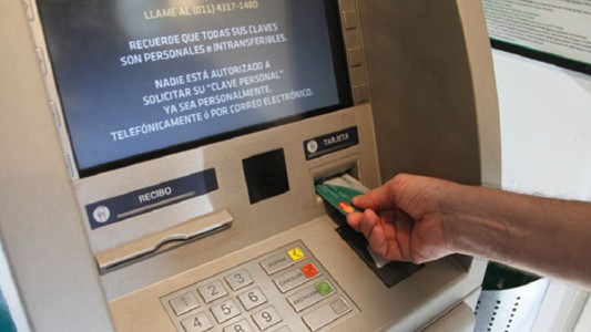 Paso a paso: Cómo extraer dinero sin tarjeta de débito