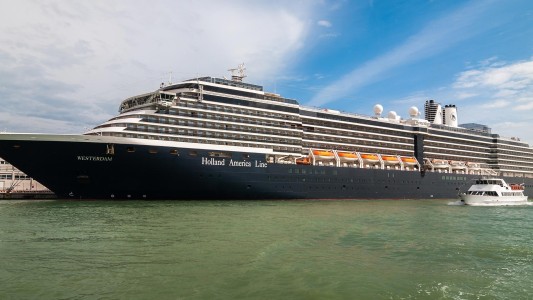 Cuatro muertos en un crucero que zarpó de Buenos Aires