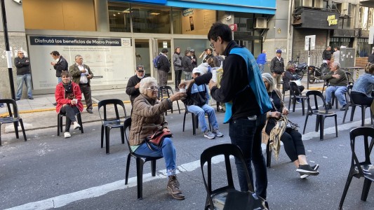 Bancos: jubilados y pensionados serán atendidos hasta el Jueves Santo inclusive