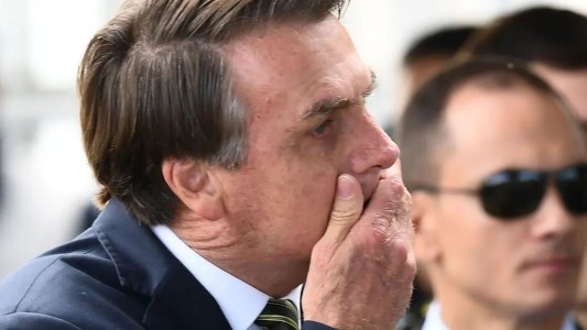 Presionado, Bolsonaro desiste de echar al Ministro de Salud