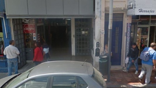 Contagiado de violencia, un hombre atacó a golpes a su vecino por ser enfermero