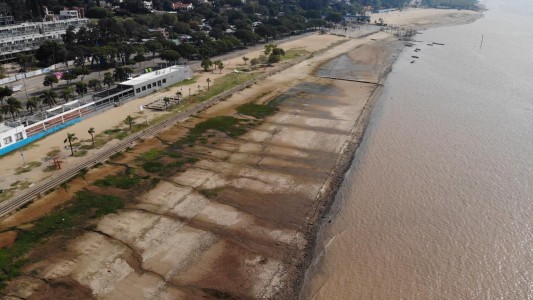 FOTOS: la impactante bajante del Paraná, se complica la navegación y hay perdidas millonarias