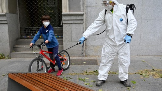 España: permiten salir para hacer deportes en franjas horarias según la edad