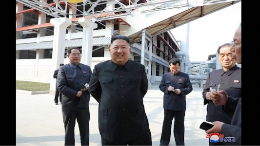 ¡Kim está vivo! Las fotos difundidas por la prensa oficial