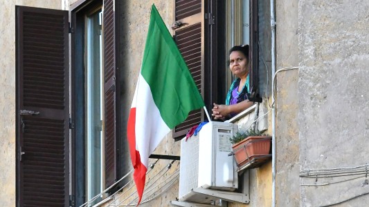 Italia registró el número de muertes más bajo desde el inicio del confinamiento