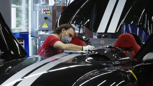 Coronavirus: Ferrari encendió los motores de su fábrica