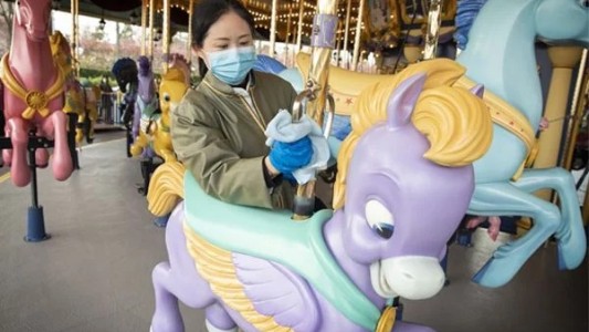 Disney ya acepta reservas para visitar parque de Orlando a partir de julio