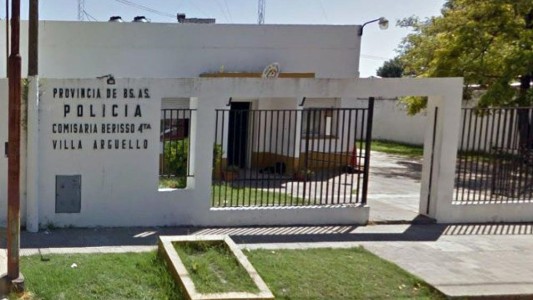 Para robar, policías de civil irrumpieron en una casa simulando un operativo antidrogas