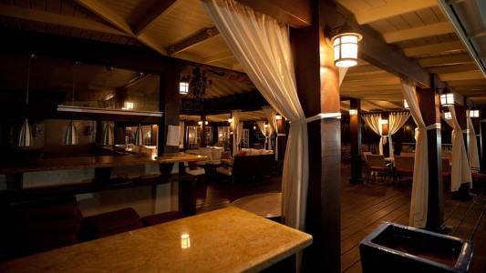 Las agencias, los hoteles y los restaurantes recibirán ayuda para pagar salarios hasta octubre