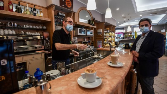 Coronavirus en Italia: tras más de dos meses, abren bares y restaurantes
