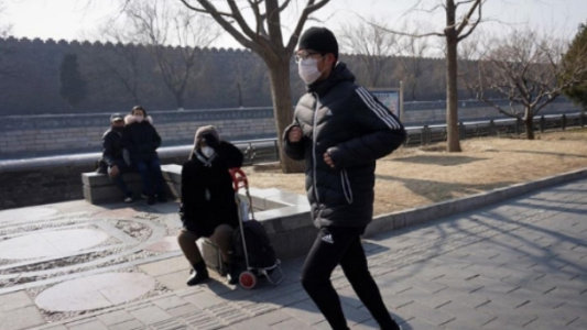 Un joven salió a correr con barbijo y le colapsó un pulmón