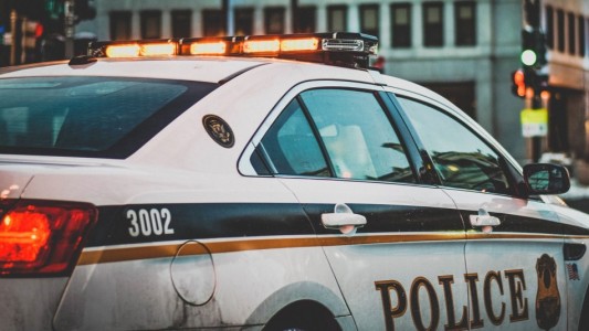 Una joven atropelló y mató a su padre mientras le estaba enseñando a estacionar