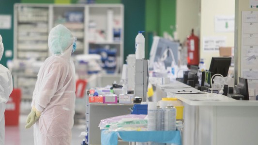 La UBA creó un dispositivo para que un respirador sirva para dos personas a la vez