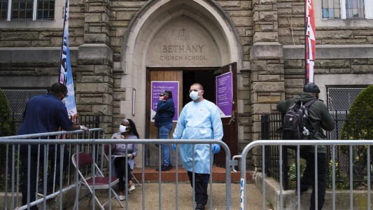 Nueva York permitirá las ceremonias religiosas, pese a la pandemia