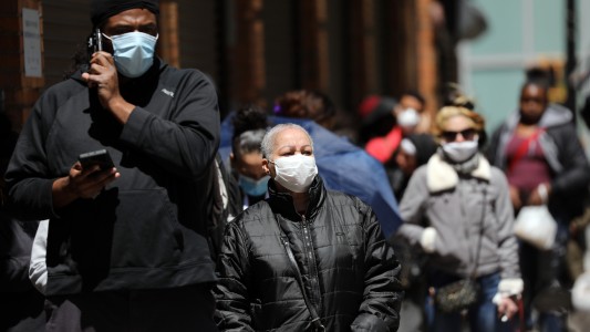 Estados Unidos registró 1.561 nuevas muertes por el coronavirus y ya son 93.406 víctimas