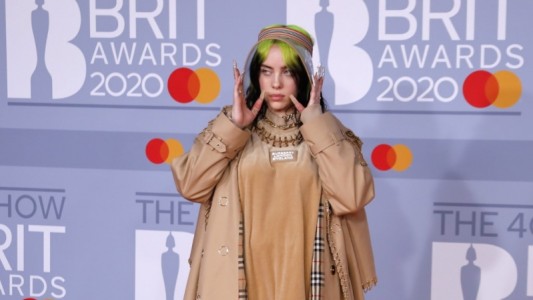 El video en el que Billie Eilish muestra su cuerpo para darle una lección a los haters