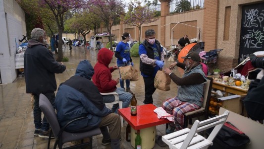 España aprueba una renta mínima y vital para enfrentar la pobreza